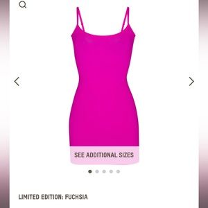 SKIMS Fits everybody slip dress- Fuchsia